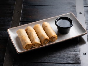 Spring roll (4 pcs)